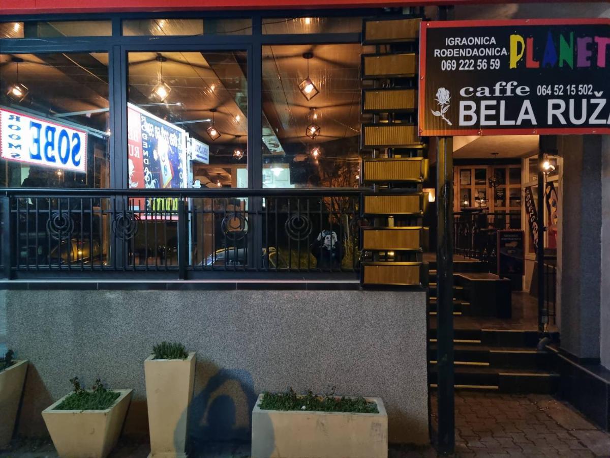 Hotel Bela Ruza Belgrado Esterno foto